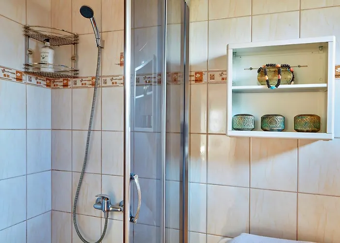 Osrodek Wypoczynkowy Nad Jeziorem 게스트하우스 Żywiec